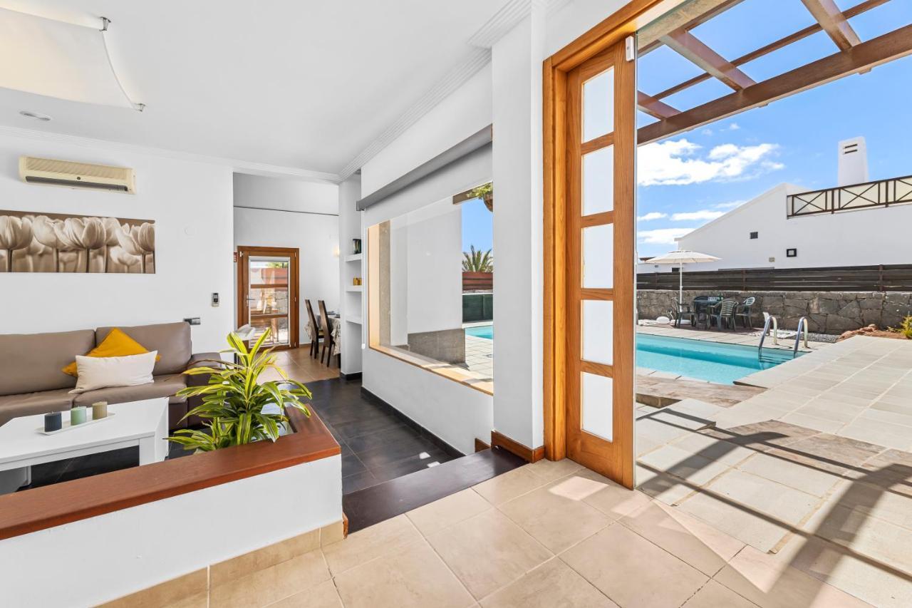 Siesta Suites Lanzarote Yaiza  Exteriör bild